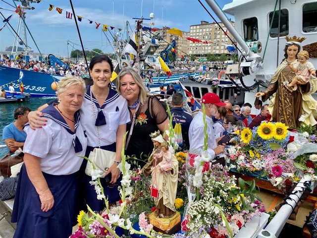 El Barrio Pesquero de Santander celebra La Virgen del Carmen.
