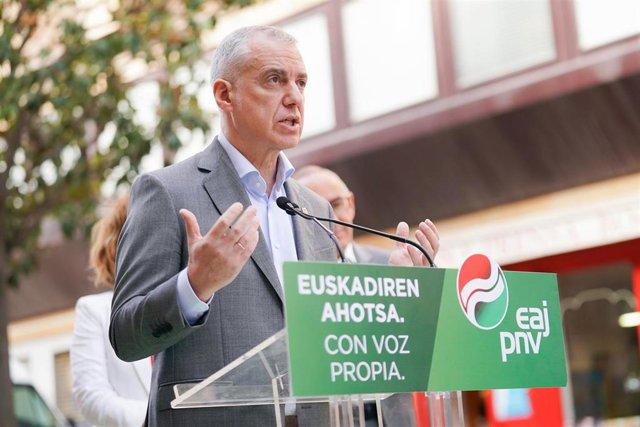 El Lehendakari, Iñigo Urkullu, en un acto electoral del PNV en Vitoria