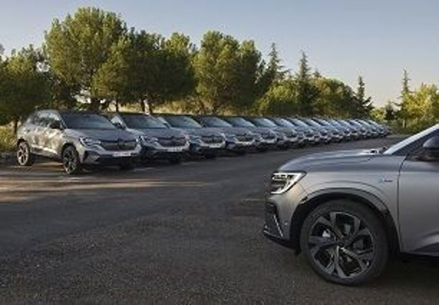 Imagen de la flota de Renault Austral, coche oficial de la Presidencia española de la UE