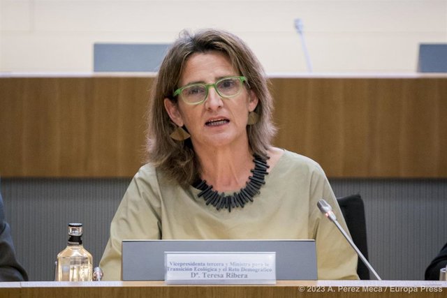 La vicepresidenta tercera y ministra para la Transición Ecológica y el Reto Demográfico, Teresa Ribera, participa en un acto de la Confederación Española de Organizaciones Empresariales (CEOE), a 14 de julio de 2023, en Madrid (España).