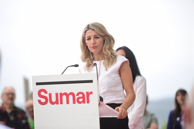 La líder de Sumar, Yolanda Díaz, interviene durante un acto público de Sumar, a 17 de julio de 2023, en Pamplona, Navarra (España).
