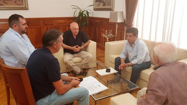 Reunión con los responsables de la IGP y Denominaciones de Origen de AOVE de la provincia