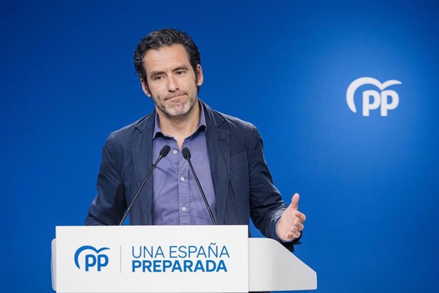 Archivo - El portavoz de campaña del PP y vicesecretario de Cultura y Sociedad Abierta, Borja Sémper, interviene durante una rueda de prensa en la sede nacional del PP, a 12 de junio de 2023, en Madrid (España).
