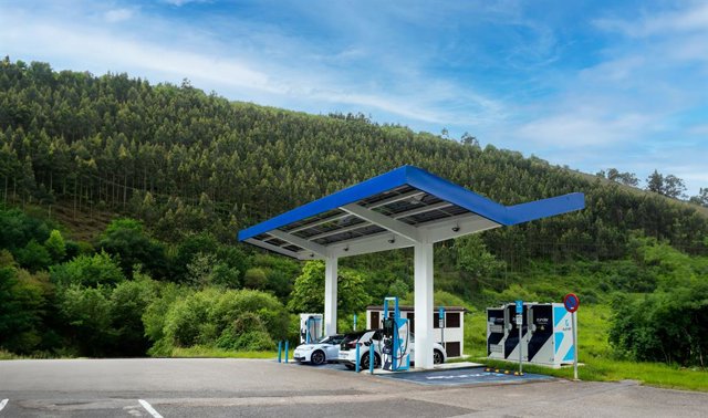 Estación de carga ultrarrápida de Zunder.