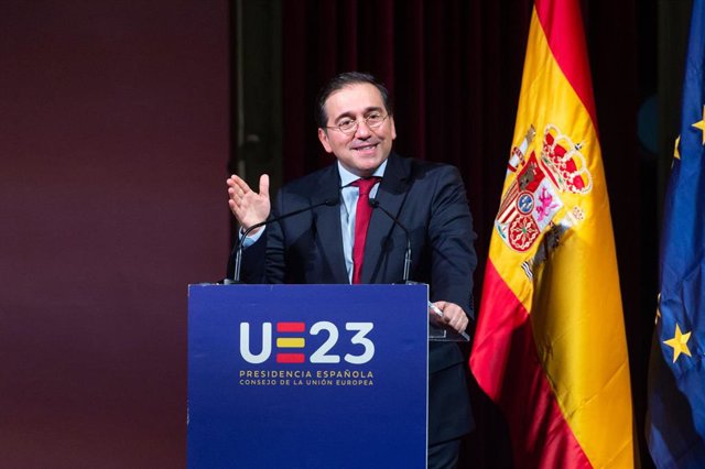 El ministro de Asuntos Exteriores, Unión Europea y Cooperación, José Manuel Albares, interviene durante el acto 'La Unión Europea como proyecto de ampliación de derechos de los ciudadanos', en el Ateneo de Madrid, a 13 de julio de 2023, en Madrid (España)