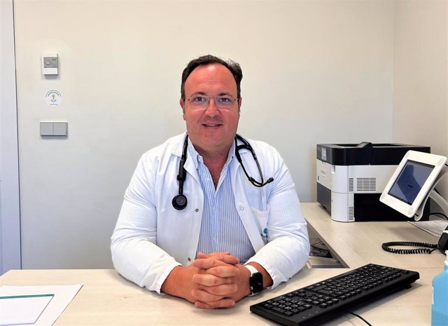 El doctor José Padilla, facultativo del servicio de Urgencias del Hospital Quirónsalud Córdoba.