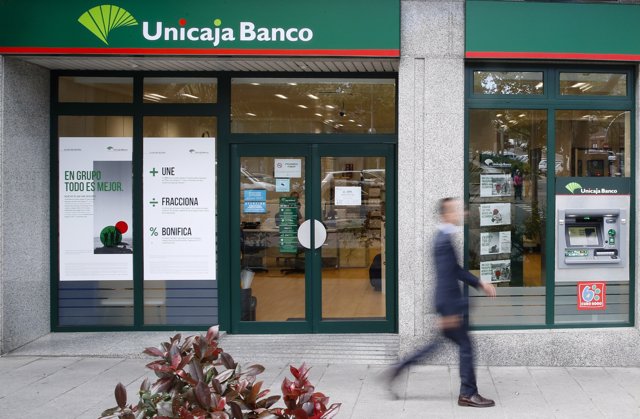 Oficina Unicaja Banco.