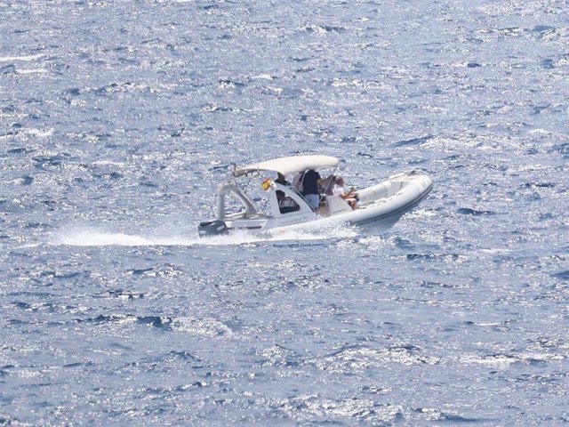 EL REY FELIPE EN LAS AGUAS DEL MEDITERRÁNEO