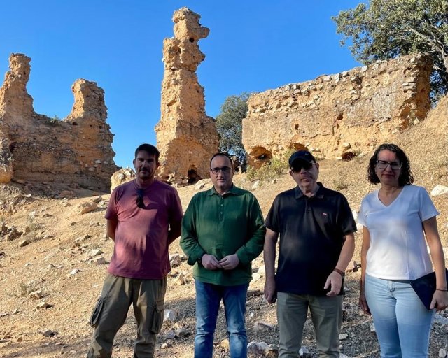 Visita a los trabajos arqueológicos en el campo de la Batalla de las Navas de Tolosa