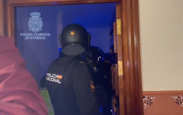 Siete detenidos tras caer una organización criminal dedicada a la explotación sexual de mujeres