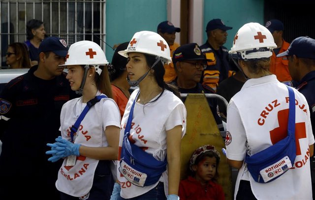 Archivo - Imagen de archivo de trabajadores de Cruz Roja venezuela 