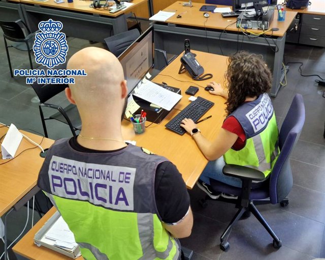 Archivo - Sucesos.- Detenido por coaccionar a un menor secuestrado en Argelia para vender droga en Alicante y Austria
