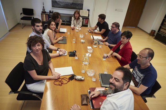 Representantes de PSN, Geroa Bai y Contigo-Zurekin durante una reunión en el Parlamento de Navarra, a 7 de agosto de 2023, en Pamplona, Navarra (España). Representantes de PSN, Geroa Bai y Contigo-Zurekin se han reunido esta tarde para tratar de cerrar un