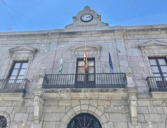 Fachada de la sede del Consistorio pozoalbense.