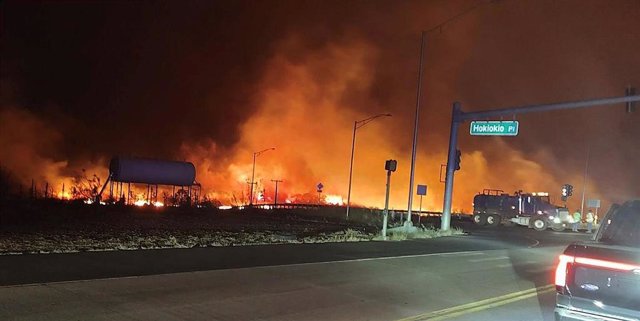 Incendio fuera de control en Lahaina, en el condado de Maui (Hawai)