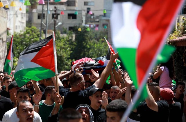 El funeral de un palestino abatido por el Ejército de Israel en Tulkarem