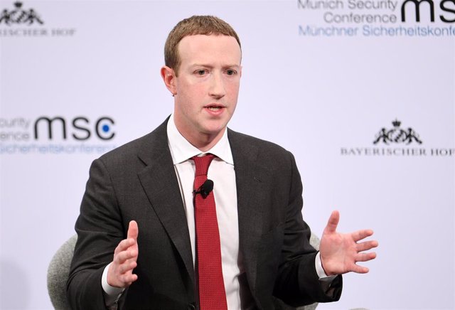 Archivo - FILED - 15 February 2020, Bavaria, Munich: Chairman of Facebook Mark Zuckerberg speaks during the 56th Munich Security Conference. Photo: Tobias Hase/dpa