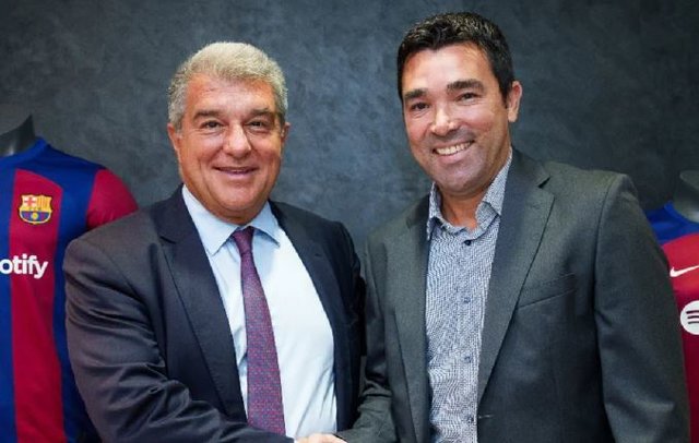 Deco sustituye a Alemany como director deportivo del FC Barcelona.