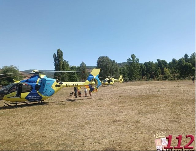 El helicóptero en el lugar donde se ha producido la caída del fallecido.