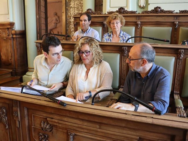 El PSOE en el Ayuntamiento de Valladolid exhibe la Cuenta General como certificado de la buena gestión de Puente.