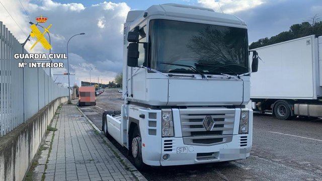 Imagen de la cabeza tractora recuperada.