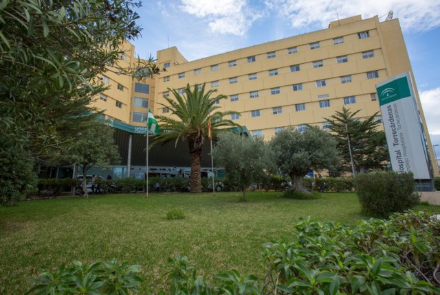 Archivo - Fachada del Hospital Universitario Torrecárdenas (Almería)