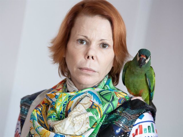 Kalina de Bulgaría junto a su mascota