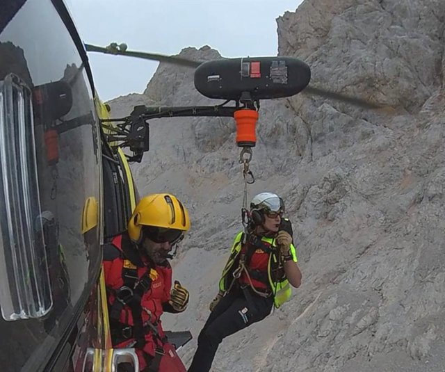 Rescate de montaña el 19 de agosto en La Torre de Llambrión, en la provincia de León.