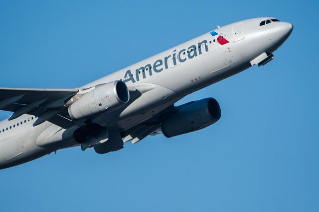 Archivo - American Airlines