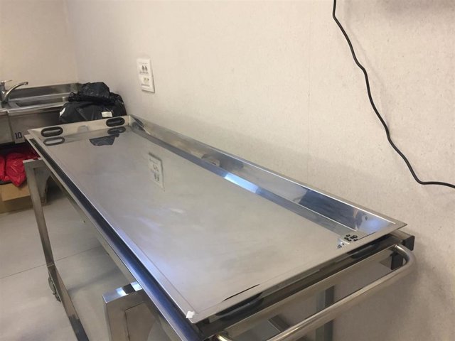 Una camilla en el Instituto de Medicina Legal de Jaén.