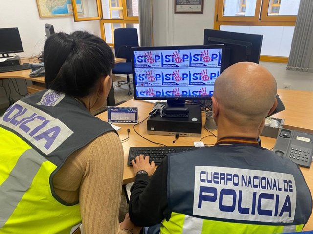 Grupo de Menos de la Policía Nacional.