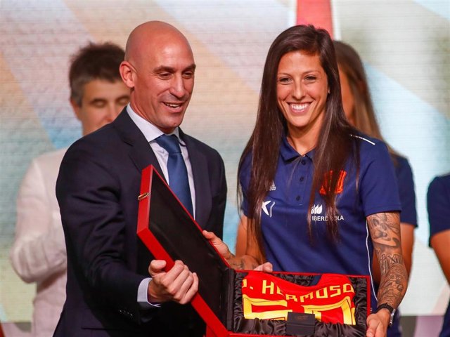 Archivo - Luis Rubiales y Jennifer Hermoso en una imagen de archivo