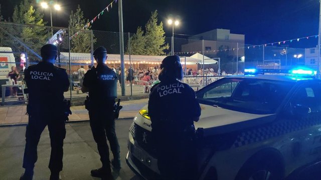 Agentes de Policía Local de Íllora, en imagen de archivo