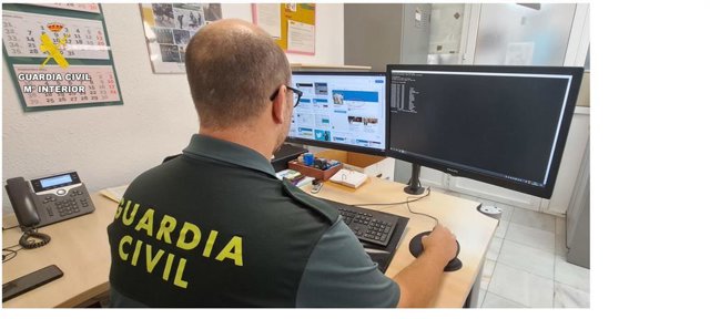 Investigan a un menor por publicar fotos íntimas manipuladas de otra menor en Hellín