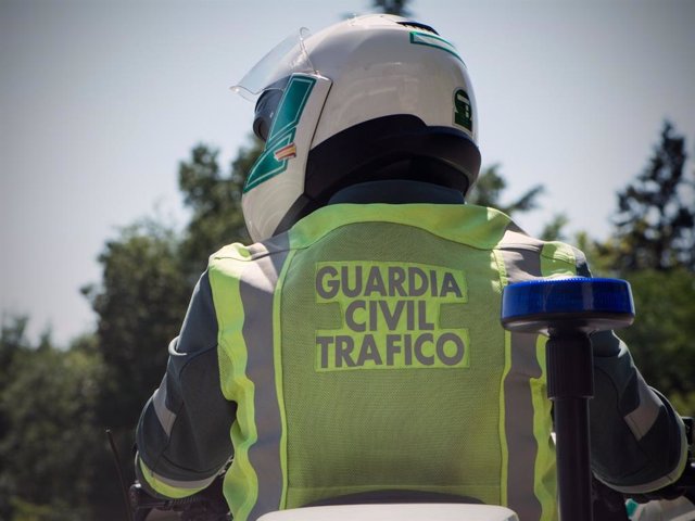 AMPL.- Cuatro personas mueren y dos resultan heridas en dos accidentes de tráfico en Málaga y Coín