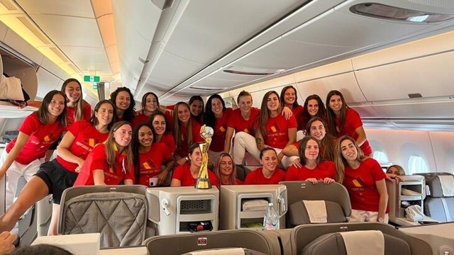 Iberia, patrocinadora de la Selección, apoya las medidas "oportunas" para preservar la dignidad de las deportistas