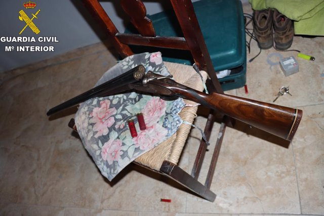 Detenido por encañonar con una escopeta a la Guardia Civil al desmantelar una plantación en Villamartín