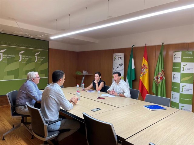 Reunión con responsables de la Federación Provincial de Caza.