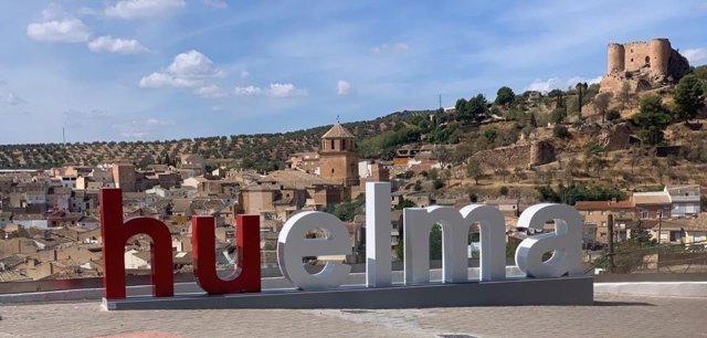 Archivo - Vista de Huelma.