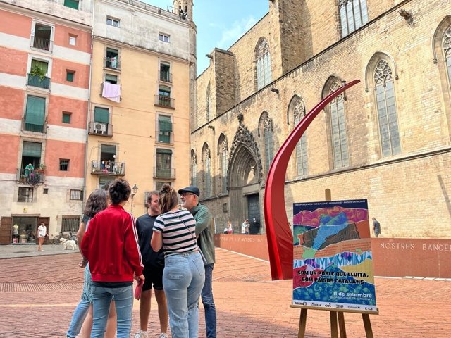 Miembros de la izquierda independentista en la presentación de las movilizaciones para la Diada de 2023