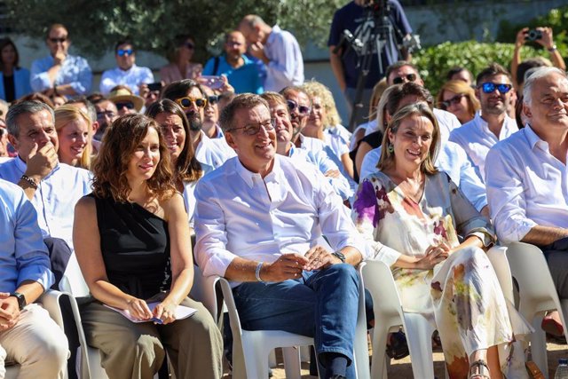  Isabel Díaz Ayuso; el presidente del PP, Alberto Núñez Feijóo; la secretaria general del PP y portavoz en el Congreso, Cuca Gamarra y el vicesecretario de Acción Institucional del PP, Esteban González Pons, en Collado Villalba