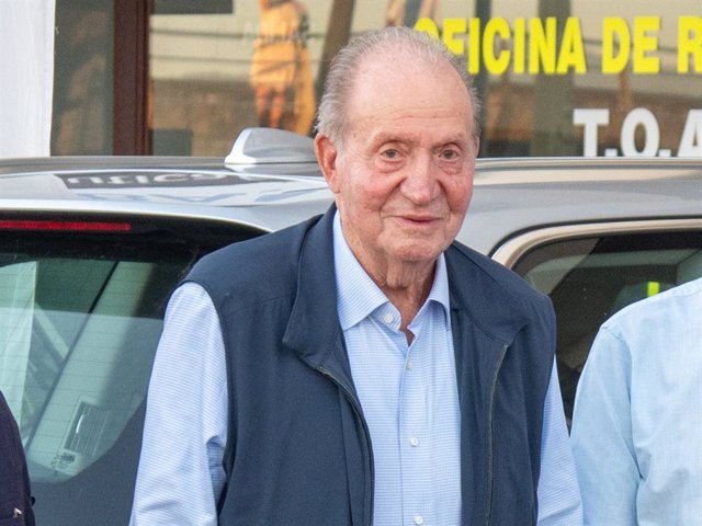 Archivo - El Rey emérito, Juan Carlos de Borbón, en imagen de archivo