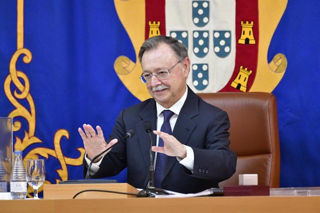 Archivo - El alcalde de Ceuta, Juan Jesús Vivas (PP), durante la sesión de constitución del Ayuntamiento de Ceuta, a 17 de junio de 2023, en Ceuta (España). (Foto de archivo).