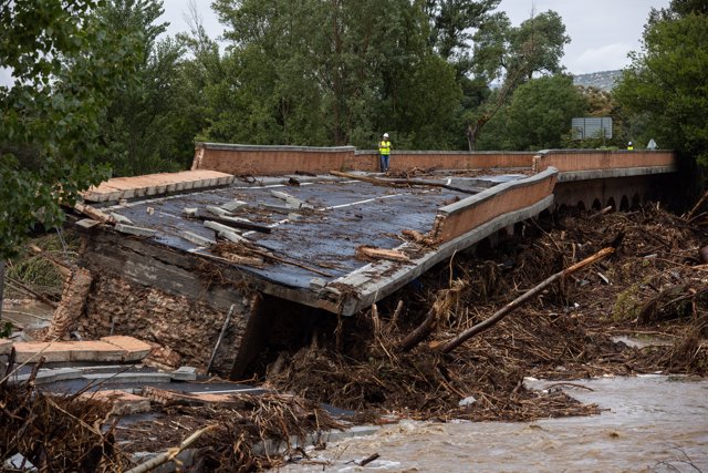 Puente de la Pedrera, colapsado a causa de la DANA, en el municipio de Aldea del Fresno, a 4 de septiembre de 2023, en Aldea del Fresno, Madrid (España). 