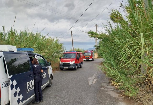 Intervención de la Policía Local de Motril este pasado domingo al caer una mujer a una rambla en Puntalón