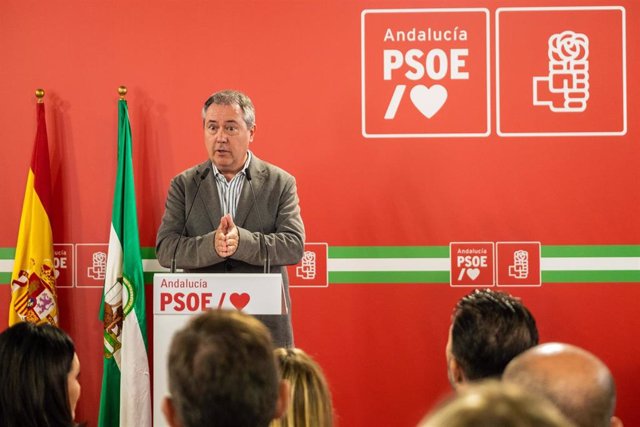 El secretario general del PSOE-A, Juan Espadas, interviene ante la Interparlamentaria del PSOE-A.