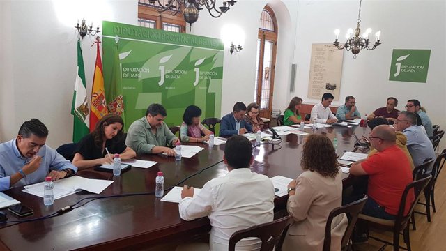 Reunión de la junta asesora del Consejo de Alcaldes y Alcaldesas de la provincia de Jaén.
