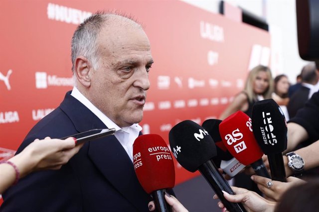 Archivo - El presidente de LaLiga, Javier Tebas