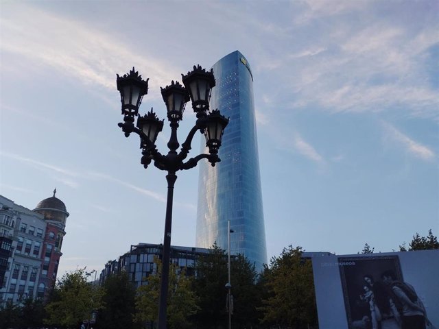 Intervalos de nubes medias y altas en Bilbao