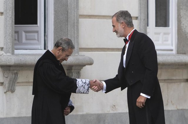 El president del Tribunal Suprem, Francisco Marín, i el rei Felip VI 